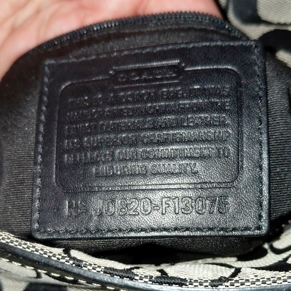 Coach Blk & Gray Leather Studded Signature Shoulder Bag 🩶 - Picture 12 of 16